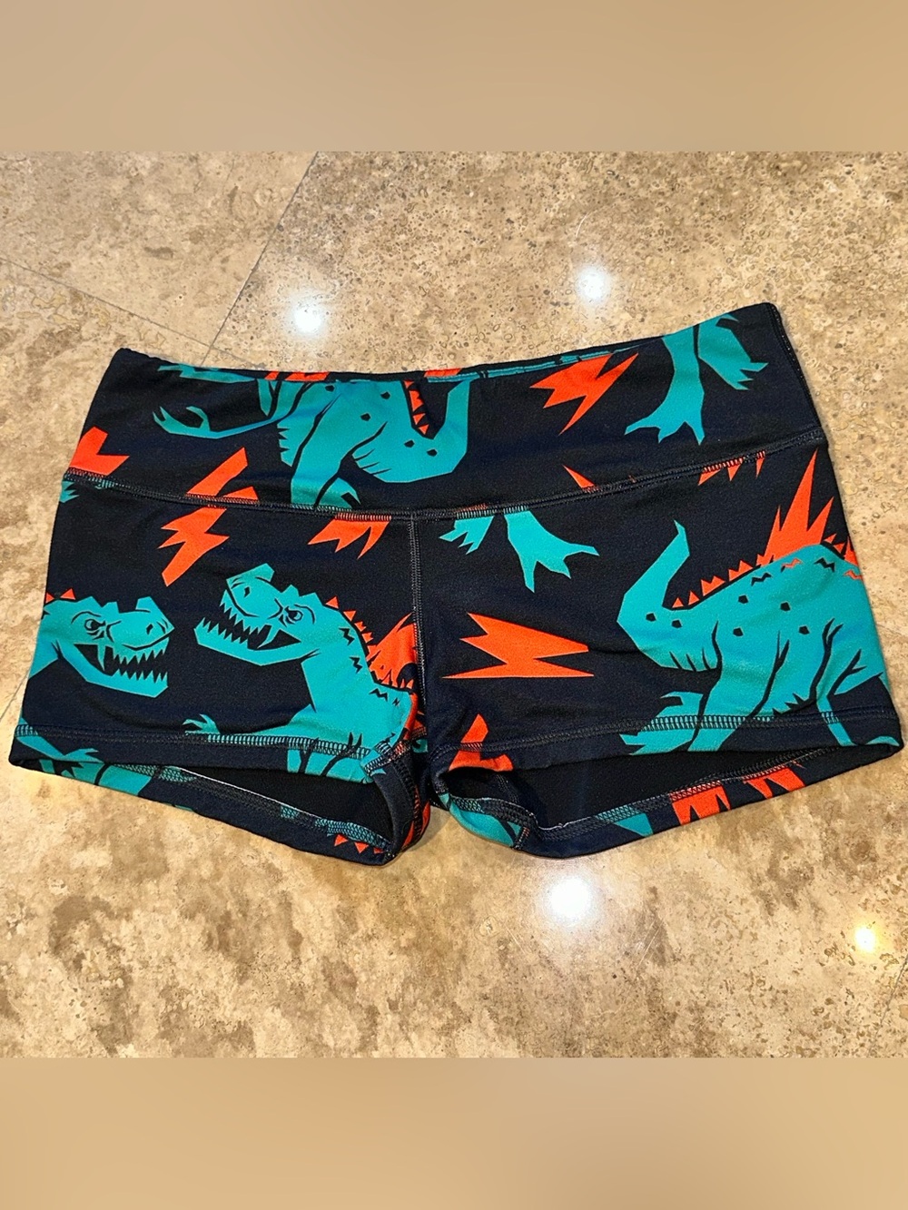 Fleo T-REX Invasion Medium Shorts EUC OG double lined Dinosaur dino print gym